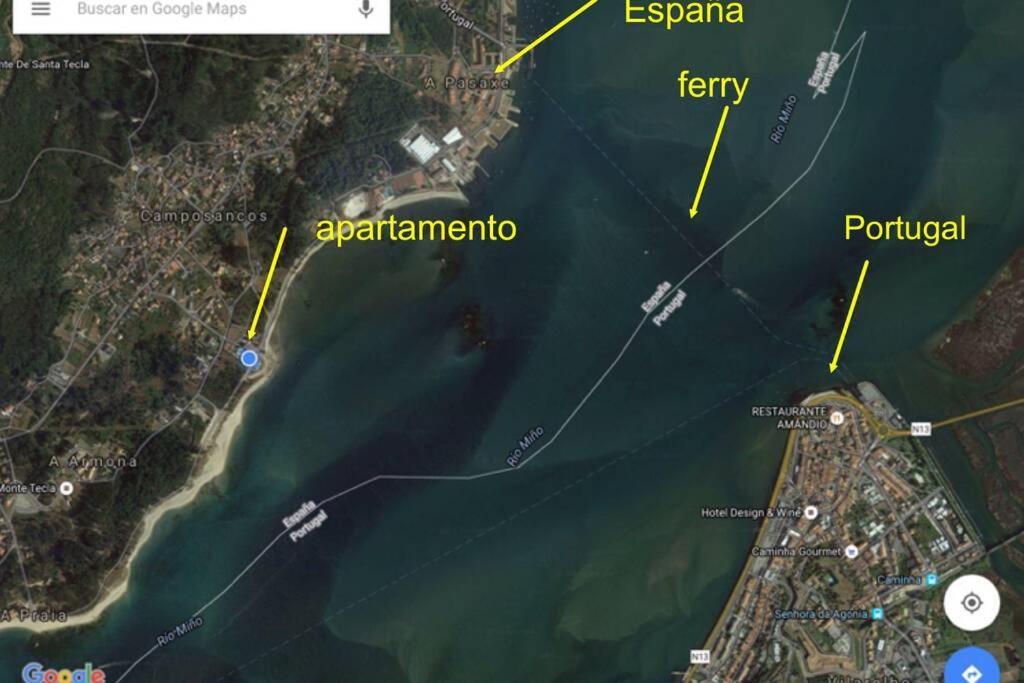 Apartamento en primera línea de playa A Guarda Exterior foto