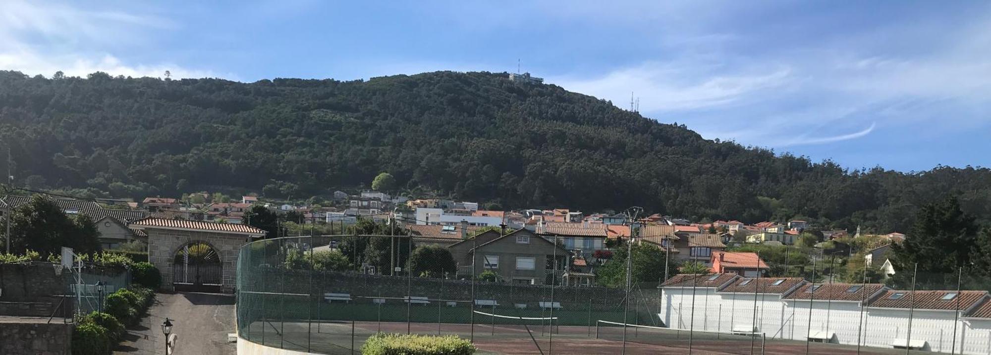 Apartamento en primera línea de playa A Guarda Exterior foto