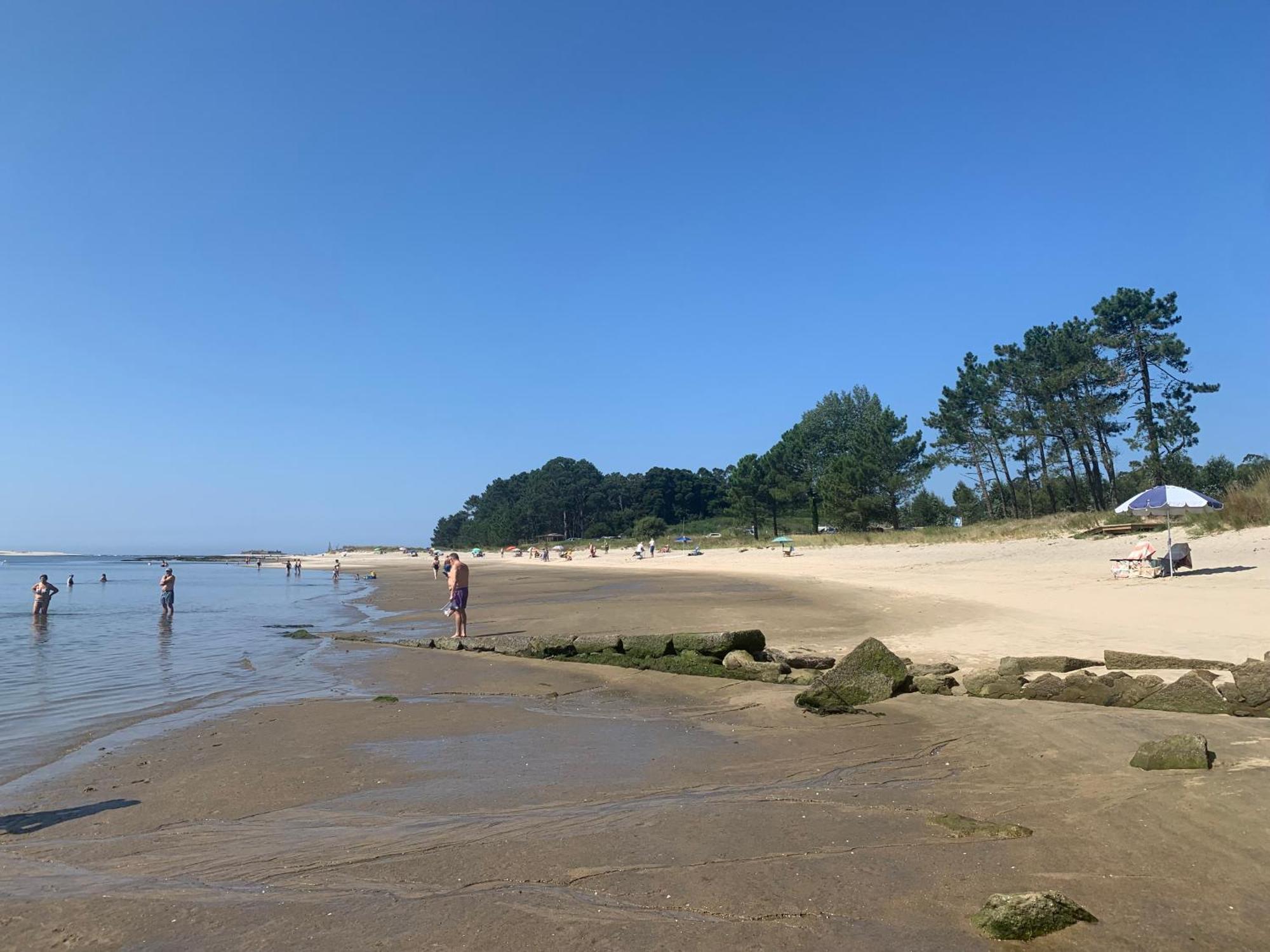 Apartamento en primera línea de playa A Guarda Exterior foto